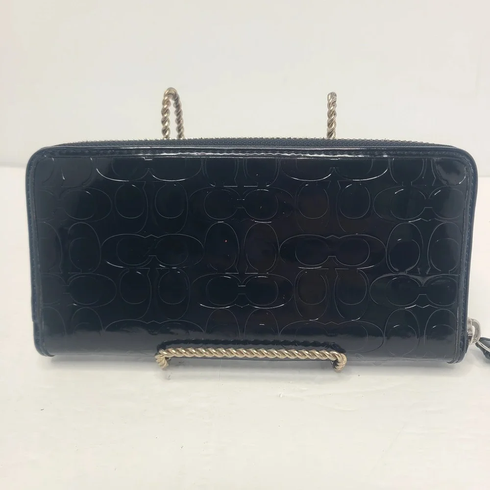Coach Patent Logo Embossed Leather Heart Zip‎ Around Accordion Wallet Black Y2K